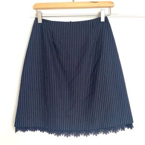 BROOKS BROTHERS Wool Navy Pinstripe Skirt with Lace Hem size 0P